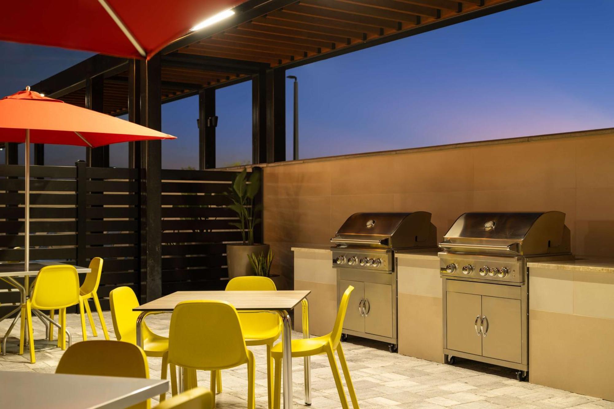 Home2 Suites By Hilton Winter Haven Eksteriør billede